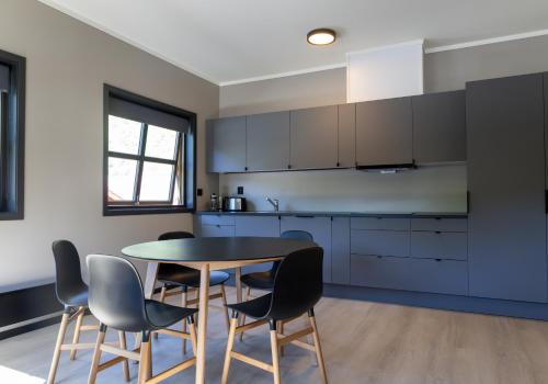 ห้องครัว, Flåmsbrygga Apartments (Flamsbrygga Apartments) in ฟลาม