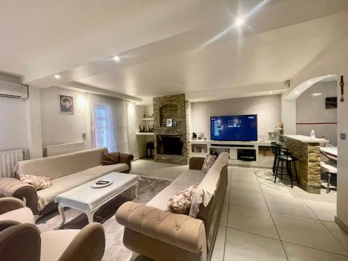 Maison Montpellier Nord 10 personnes in Fontcaude