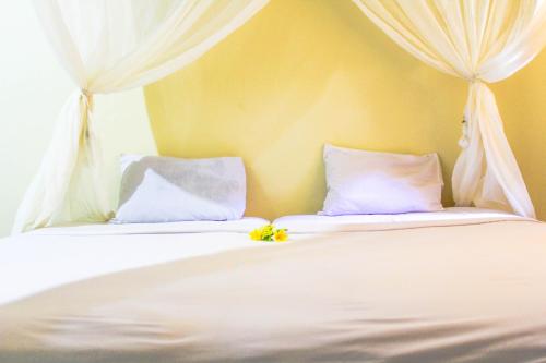 Lolo Beach Inn Bali