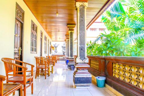 Lolo Beach Inn Bali