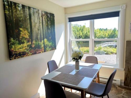 Detente Nature bord de Lac #3 Spa Sauna & Foyer in 史特布麗姬特德拉維(QC)