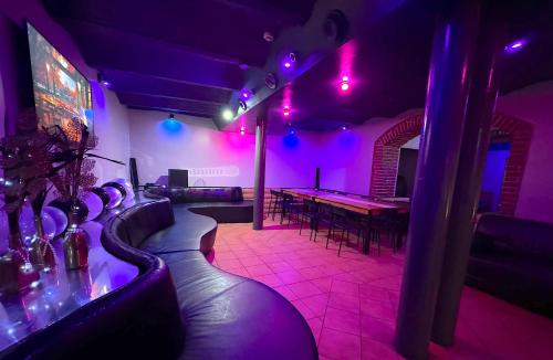 Party Apartment With Sauna & Karaoke, Riga (Foto 3)