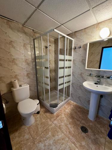 Hostal Residencia Cardona - image 13