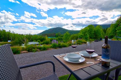 Detente Nature bord de Lac #4 - Spa Sauna & Foyer in Ste Brigitte De Laval (QC)