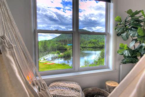 Detente Nature bord de Lac #4 - Spa Sauna & Foyer in Ste Brigitte De Laval (QC)