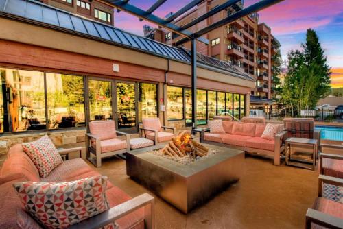 Ski-Inski-Out 2 Bedroom Condo At The Village At Breckenridge