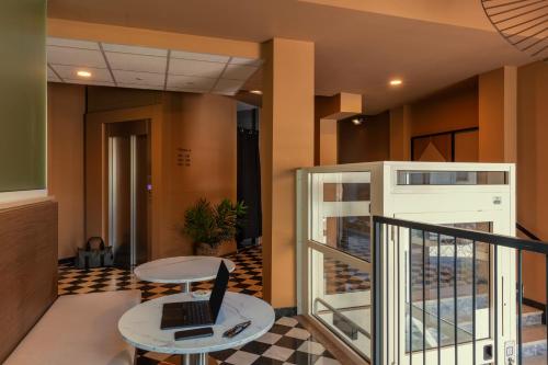 ESTH Suite Apartment del Don 8 - image 13