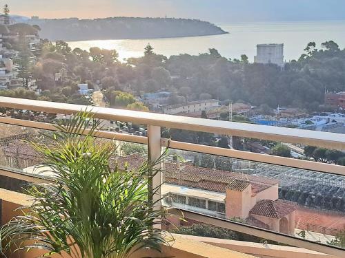 Exceptionnel Sea View- Monaco - 2 apartments joined toghether - 110 m2 in Menton