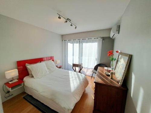 Exceptionnel Sea View- Monaco - 2 apartments joined toghether - 110 m2 in Menton