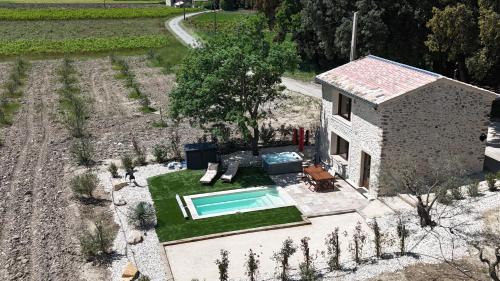Cabanon douillet rousset les vignes in Rousset-les-Vignes