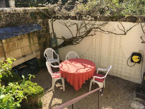 Charming cottage in the Loire Valley castles in Candes-Saint-Martin
