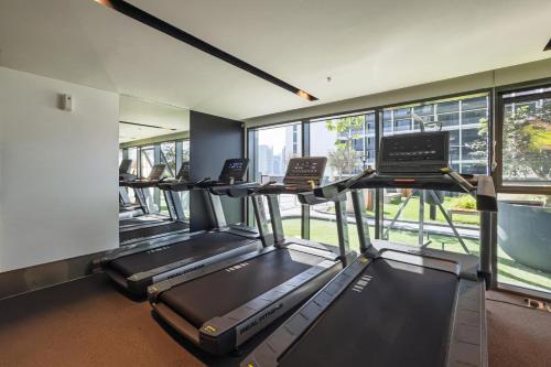 Stylish Apt in Business Bay | Pool Gym Parking - image 14