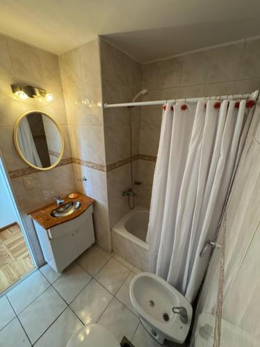 One-Bedroom Apartment image 10