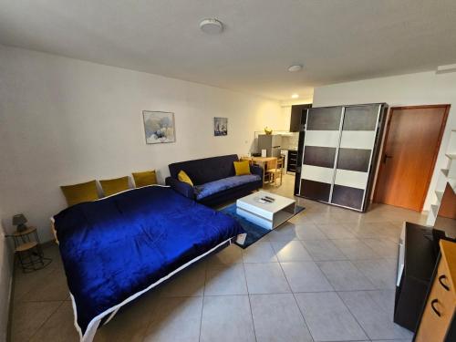 Studio Apartment Blue Dream