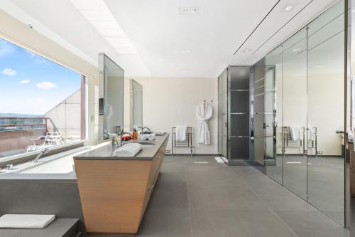 Exclusive 3 Bedroom Luxury penthouse, Женева (фото 4)