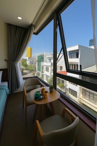 Deluxe Double Room image 3