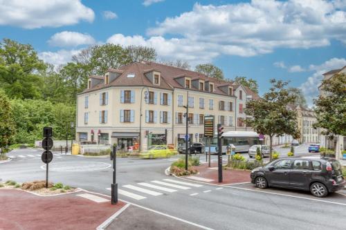 La Cour Secrète Buc (La Cour Secrete Buc) in Buc