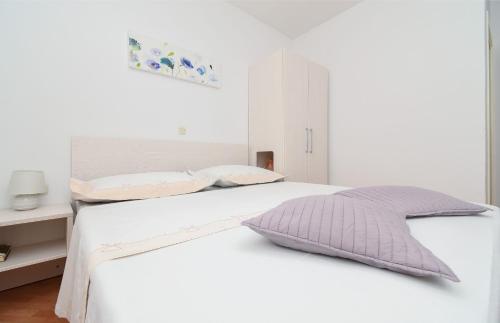 One-Bedroom Apartment - Ground Floor image 7