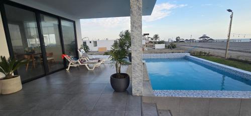 SKY HOUSE con vista al mar in Chincha Alta