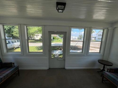 Relax in Bluffton - Family Lake View Retreat 4 BR, 2 BA