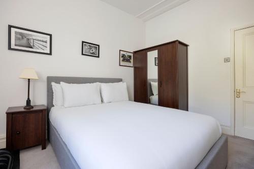 Veeve - The Fulham Garden Maisonette - image 11