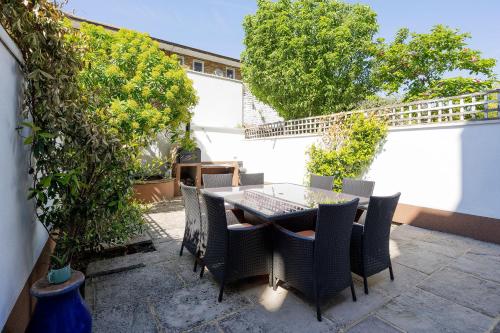 Veeve - The Fulham Garden Maisonette - image 6