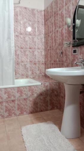 Arti House at Selvia, Tirana (photo 10)