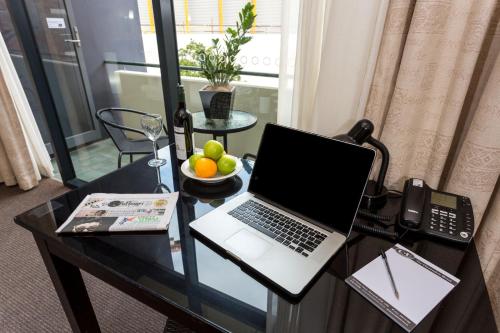 Clarendon Hotel – Newcastle, VA