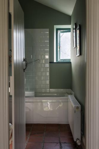 Castletown Gate House - image 11