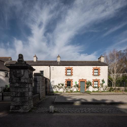 Castletown Gate House - image 4