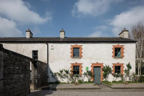 Castletown Gate House - image 2