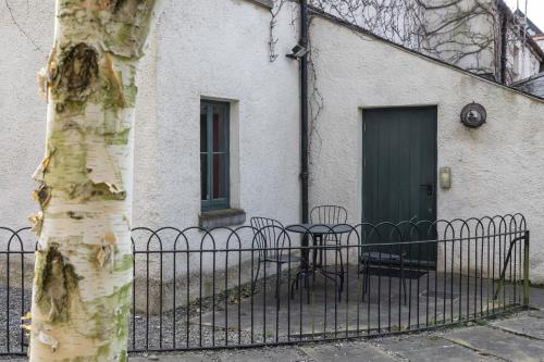 Castletown Gate House - image 5