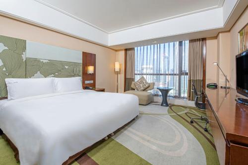 683486189 Holiday Inn Qingdao City Center by IHG - May 4th Square