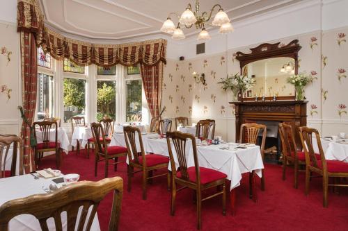Lincoln House Private Hotel - image 10
