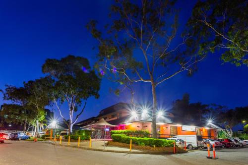 Markets Hotel - image 2