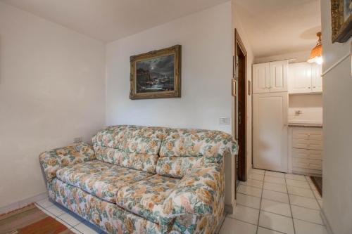 GuestHost - Cozy Flat with Garden & Parking, Porto San Paolo (fotografie 8)