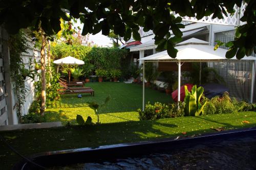 Barefeet Naturist Resort - image 3