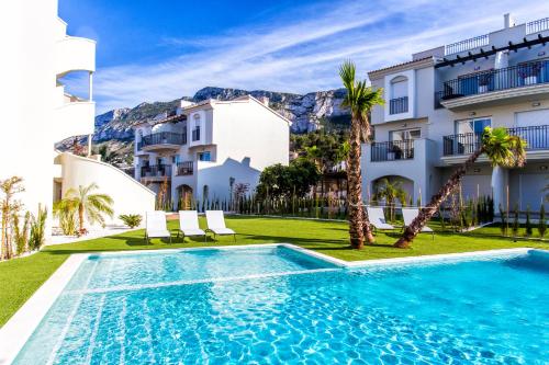 Modern apartment - Montgó view, pool & private parking near Dénia centre & beach