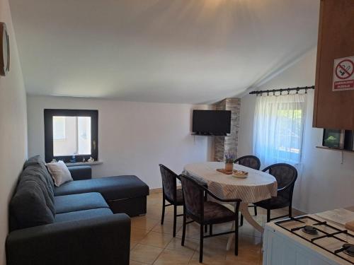 Apartment Orangina - image 3