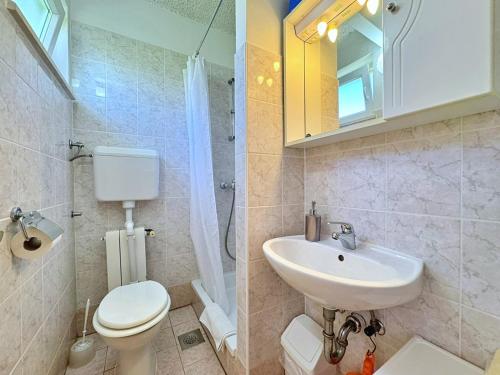 Apartment image 9