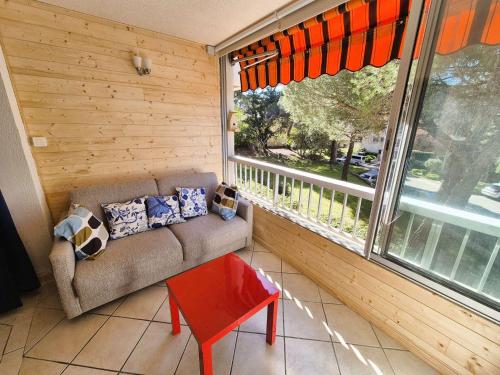 Charmant studio, 3 couchages, lumineux, 500 m de la plage et des commerces... in แซงต์ มองดรีเย ซูร์ แม