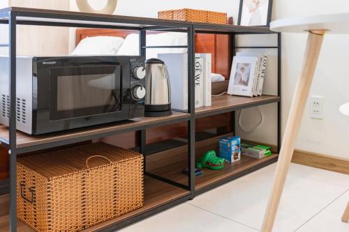 Spacious 1BR Studio Private Sleek Cozy and Escape