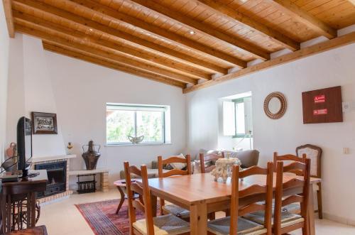 Facilities, Casa da Serra - Moradia T2 in Vale Da Rosa