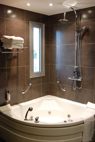 Logis Hôtel Nîmotel
