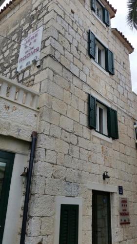  Guest house Jere Old Town, Pension in Rogoznica