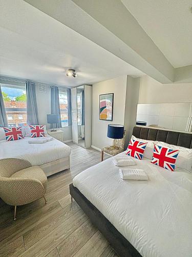 Eastcote Apartment