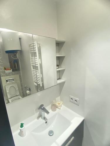 Modern & Spacious 2BR- Ville Haute Kenitra-Garage, Kenitra (zdjęcie 5)