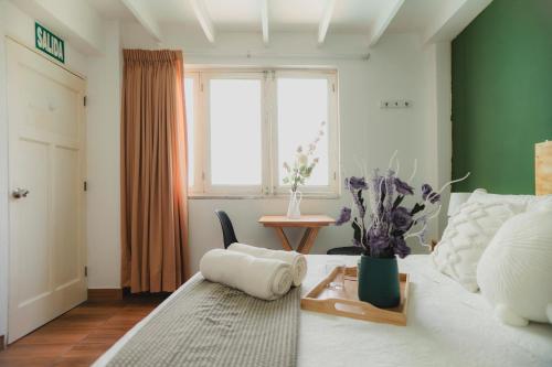 Double Room with Shared Bathroom image 6