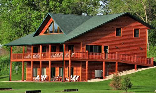 Stunning Cabin Rental for Large Groups Nestled in the Forest near Lanesboro, Minnesota