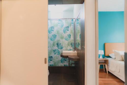 Triple Room with Private Bathroom image 1